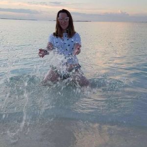 Meet your Posher, Burgandy